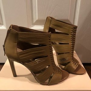 BCBGeneration 💓 Strappy Heel 👠